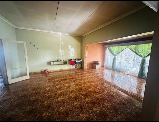 5 BEDROOM HOUSE FOR SALE IN DELVILLE